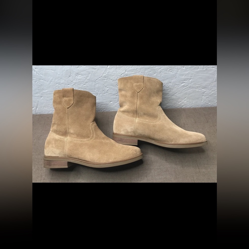 Clarks Memi Mid Women's Ankle Boots Tan Suede Leather Size 8.5M Made in Portugal